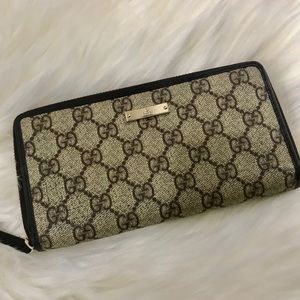 Preloved Authentic wallet